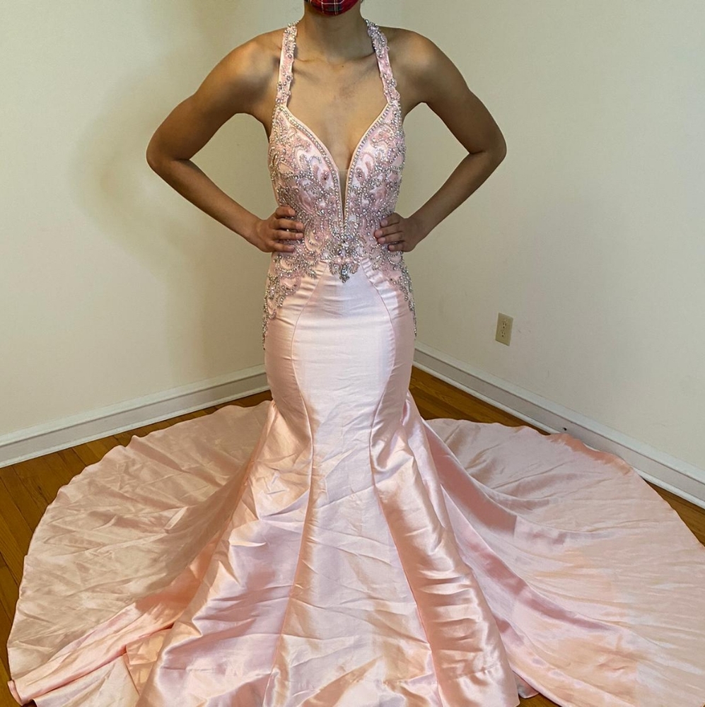 MacDuggal Pageant Goen - Picture 4 of 4